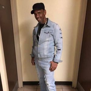 Meet your Posher, Lloyd f